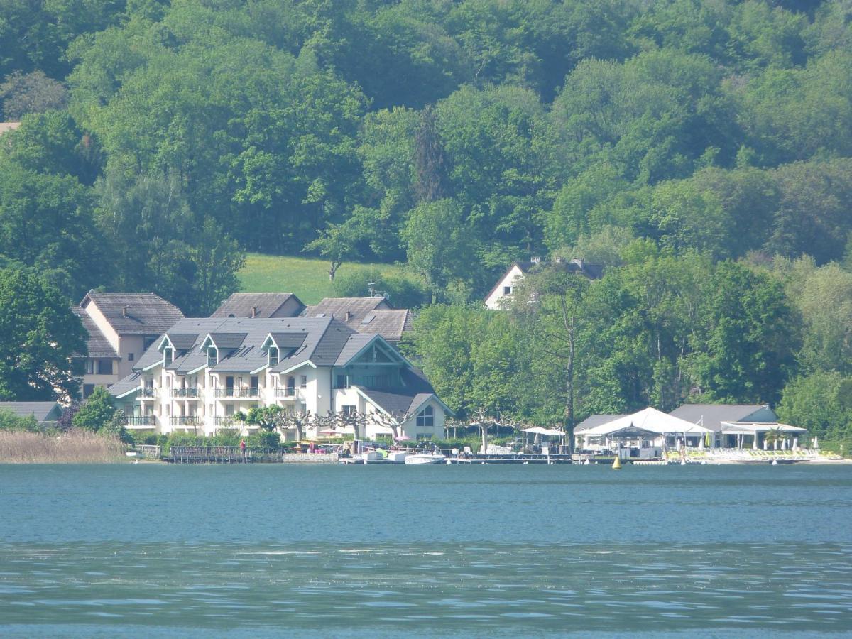 Au Bord Du Lac D'Annecy, Logement Type Loft, Dans Residence Avec Plage Et Ponton Privee 杜约特 外观 照片