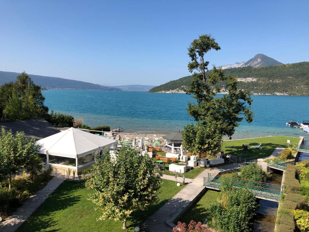 Au Bord Du Lac D'Annecy, Logement Type Loft, Dans Residence Avec Plage Et Ponton Privee 杜约特 外观 照片