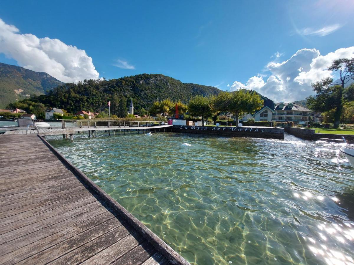 Au Bord Du Lac D'Annecy, Logement Type Loft, Dans Residence Avec Plage Et Ponton Privee 杜约特 外观 照片
