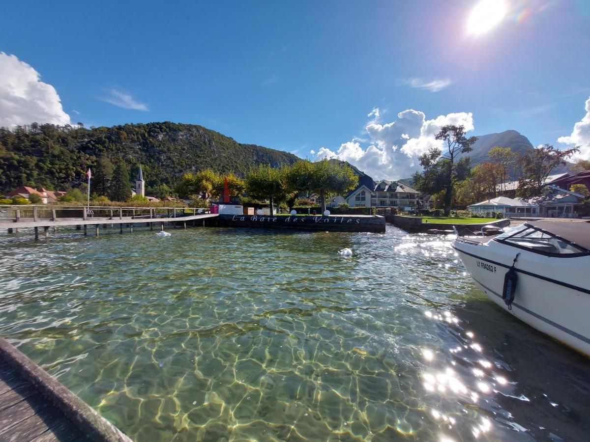 Au Bord Du Lac D'Annecy, Logement Type Loft, Dans Residence Avec Plage Et Ponton Privee 杜约特 外观 照片